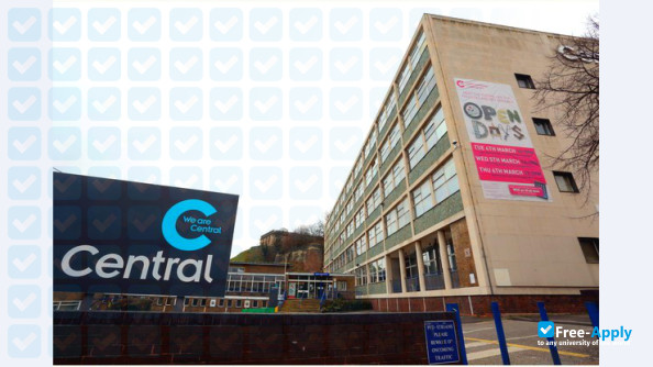 Foto de la Central College Nottingham #4