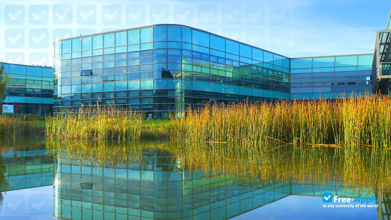 Edge Hill University фотография №9