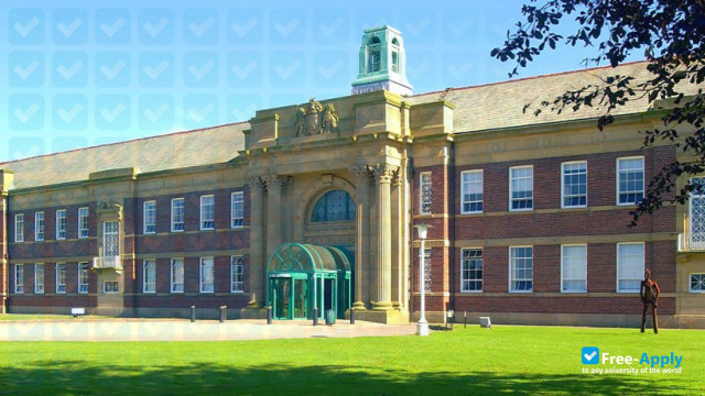 Edge Hill University фотография №1