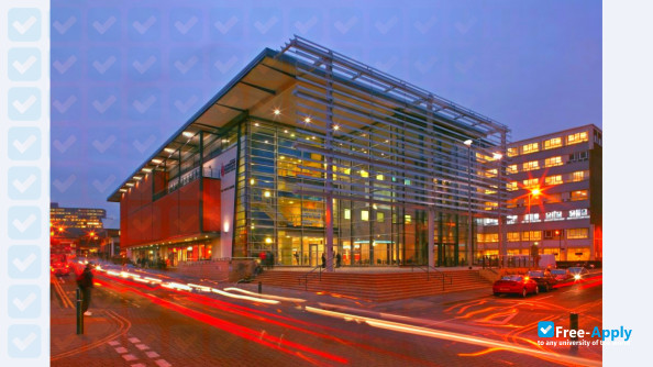 De Montfort University фотография №3