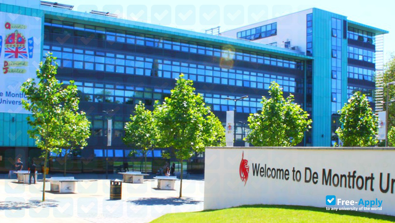 De Montfort University фотография №4