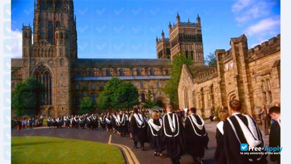 Durham University фотография №1