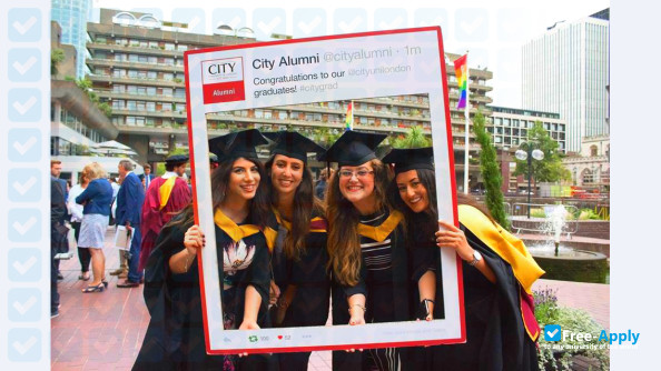 City, University of London photo #6