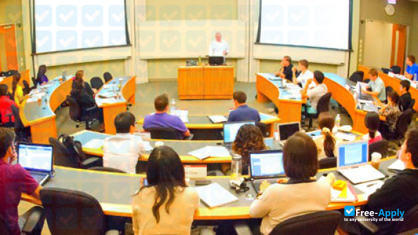 The University of Chicago Booth School of Business photo #8