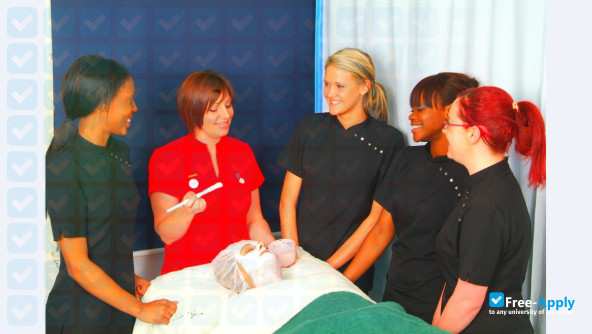 Foto de la University College of Birmingham (College of Food Tourism and Creative Studies) #2