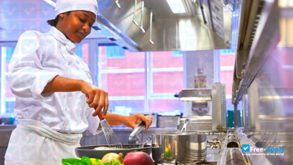 Foto de la University College of Birmingham (College of Food Tourism and Creative Studies) #3