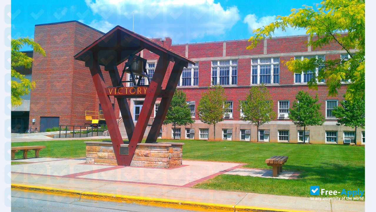 Foto de la Valparaiso University Study Center, Cambridge #4