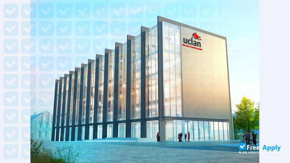 University of Central Lancashire photo #8
