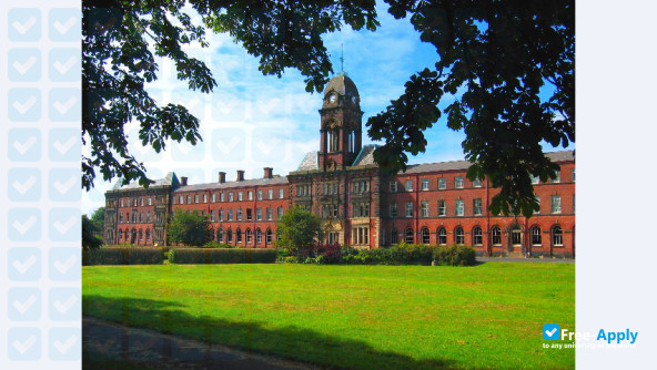University of Central Lancashire photo #6