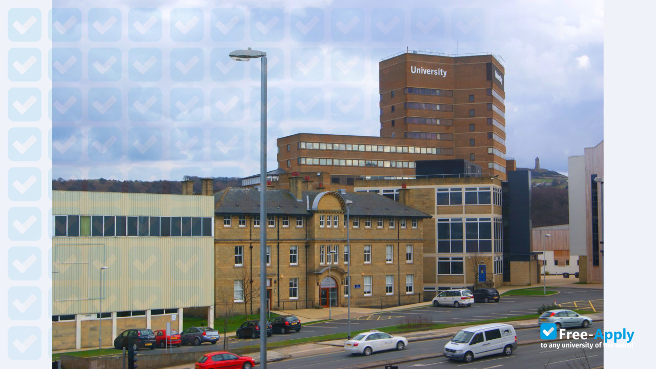 University of Huddersfield photo #8
