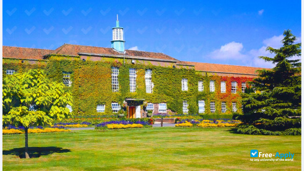 Foto de la Writtle University College #2