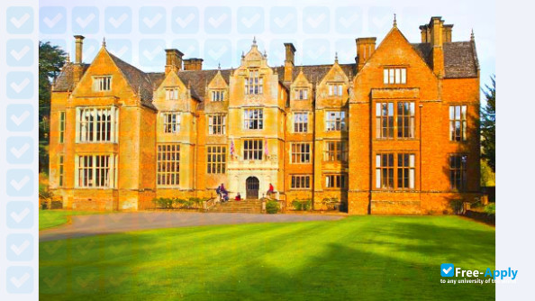 Photo de l’Wroxton College of Fairleigh Dickinson University #3
