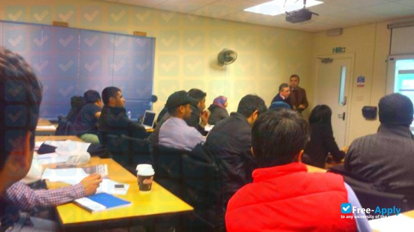 London College of Business photo #3