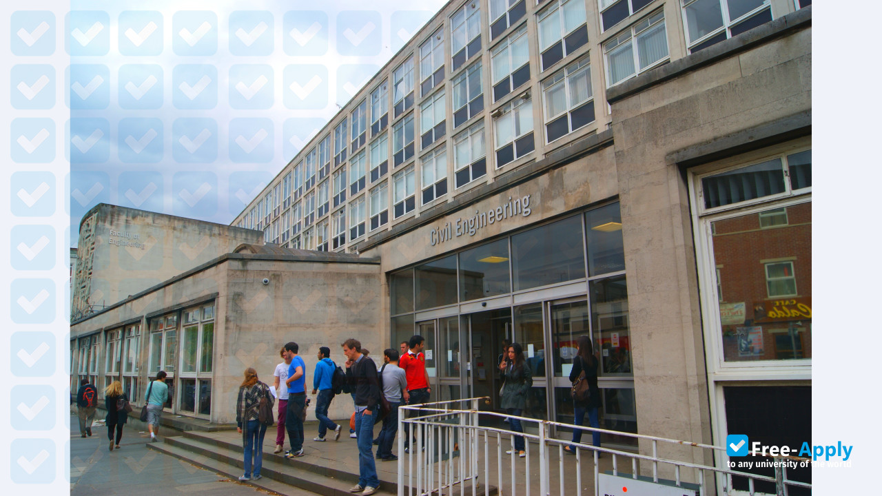Foto de la University of Leeds #10