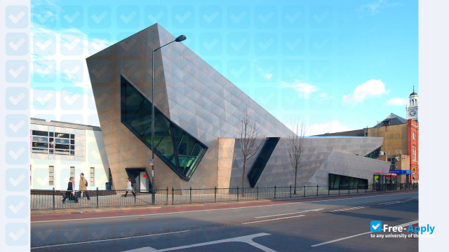 London Metropolitan University photo #3