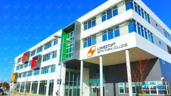 East Coast College photo #7