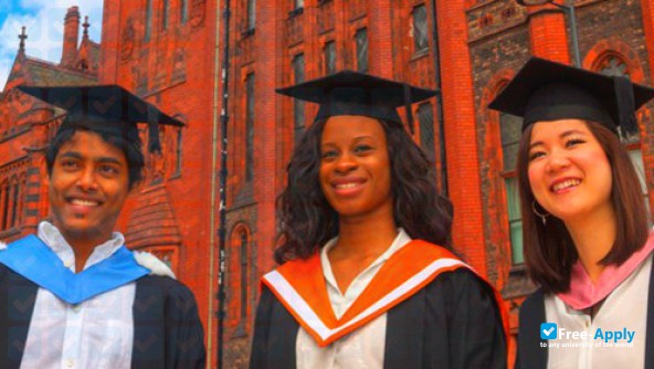 Фотография University of LIverpool