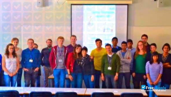 Medway School of Pharmacy photo #7