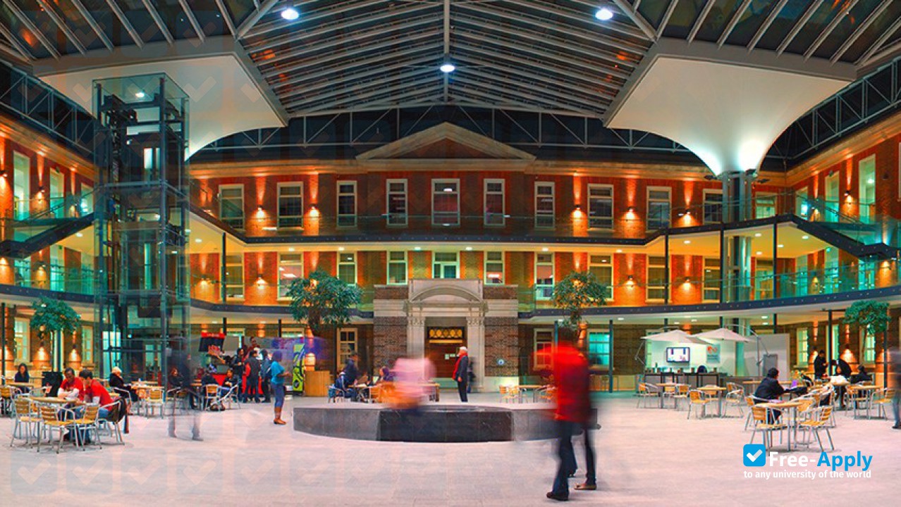 Foto de la Middlesex University #7