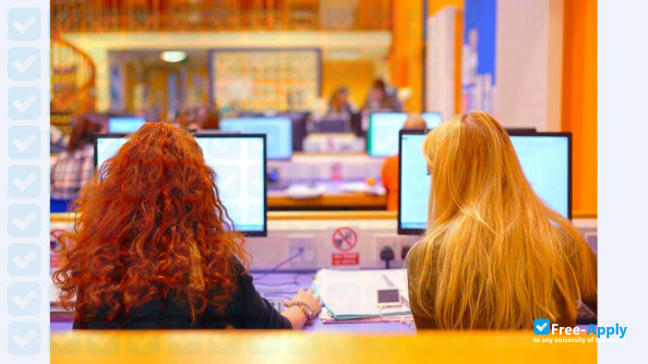 Photo de l’Northern Regional College #7