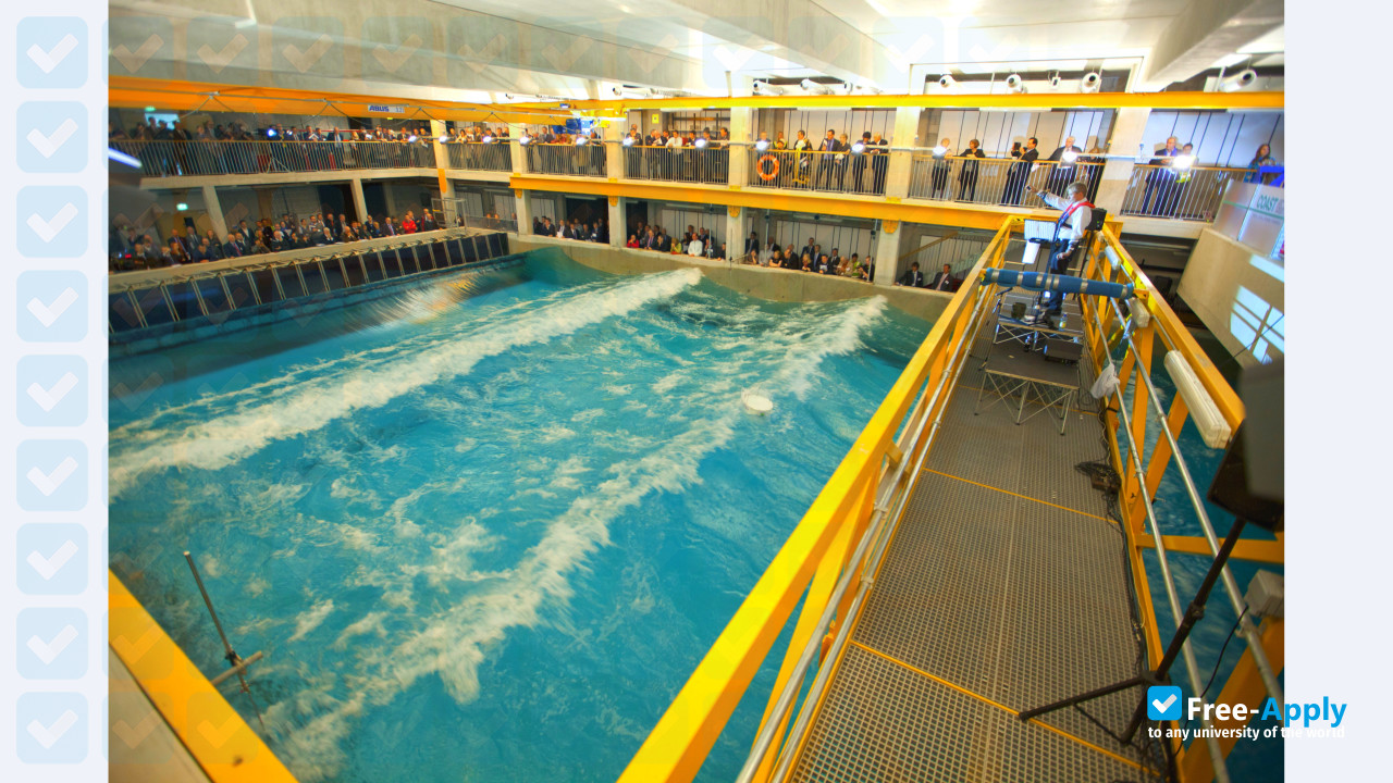 Foto de la University of Plymouth #10