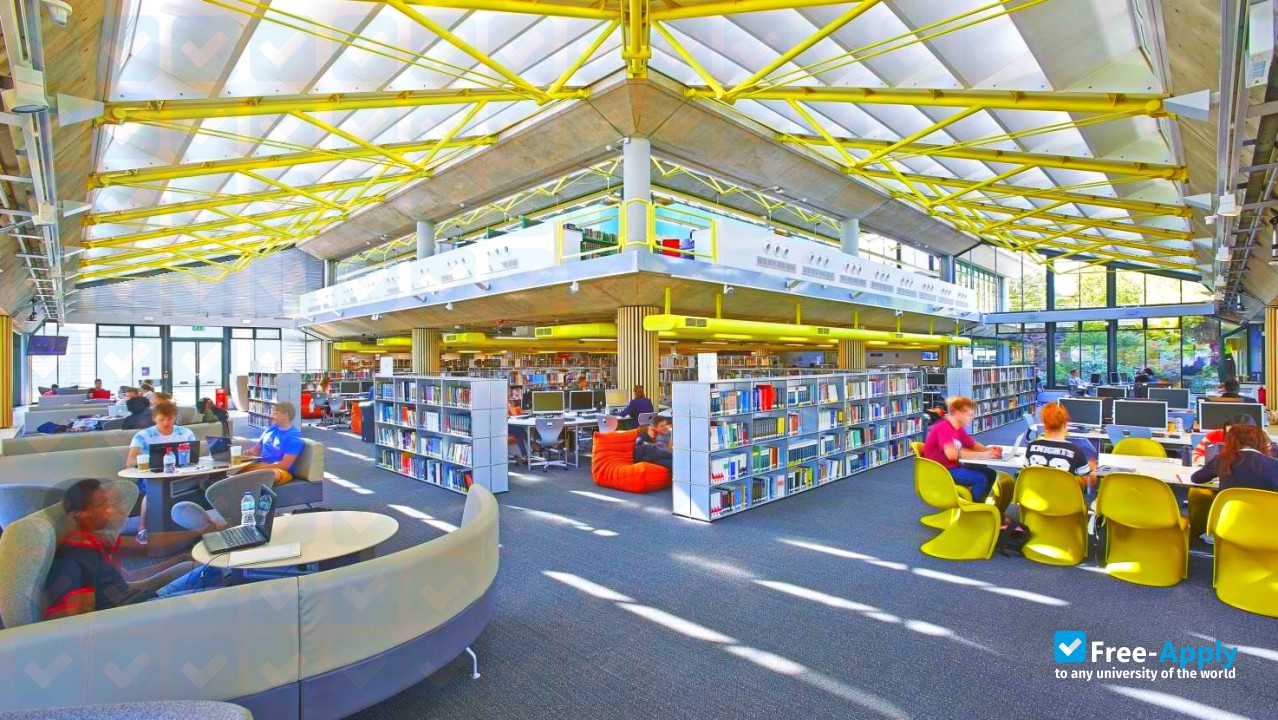 University of Portsmouth фотография №10