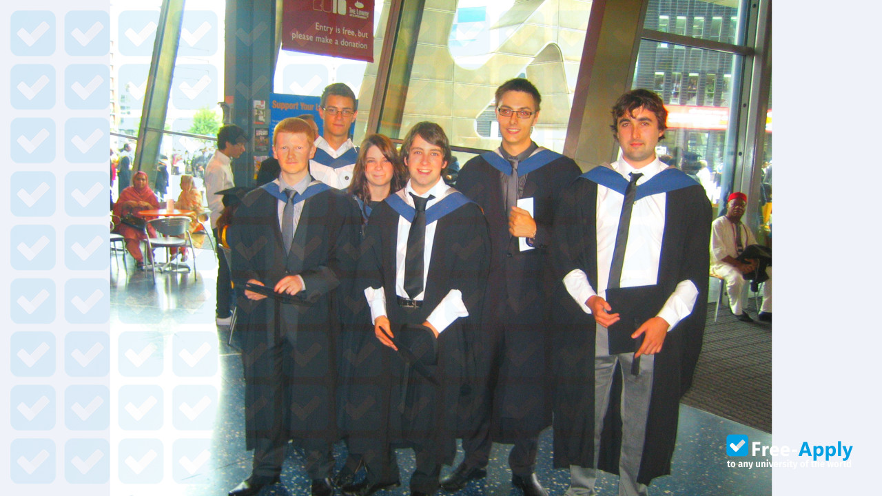 Foto de la University of Salford #12