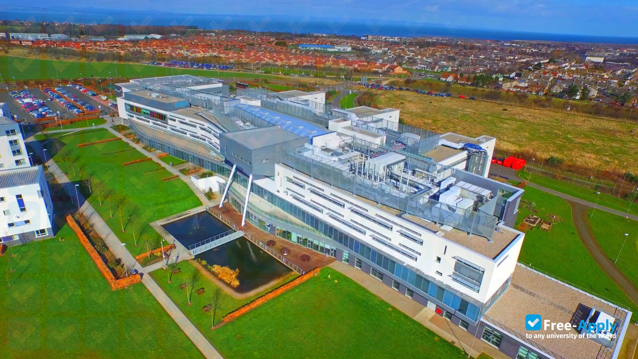 Queen Margaret University photo #8