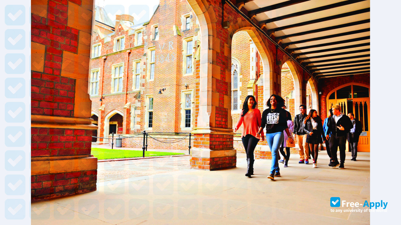 Foto de la Queen's University Belfast #10