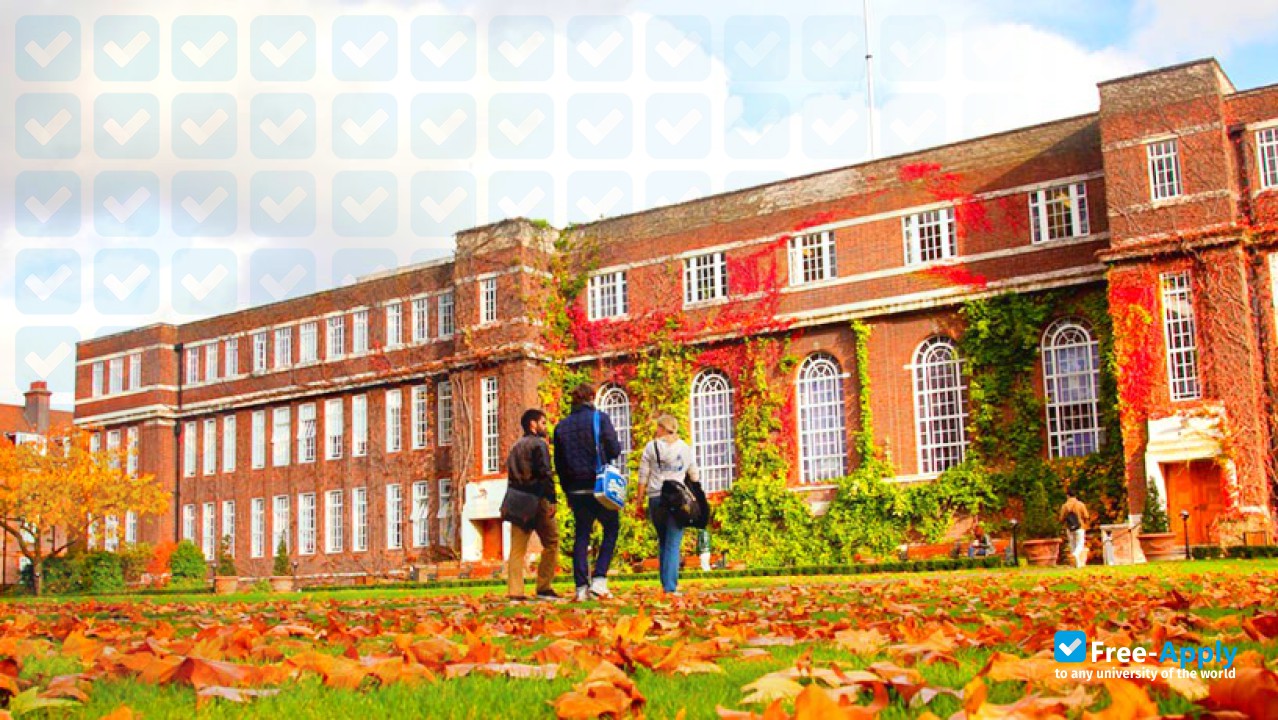 Regent's University London фотография №10