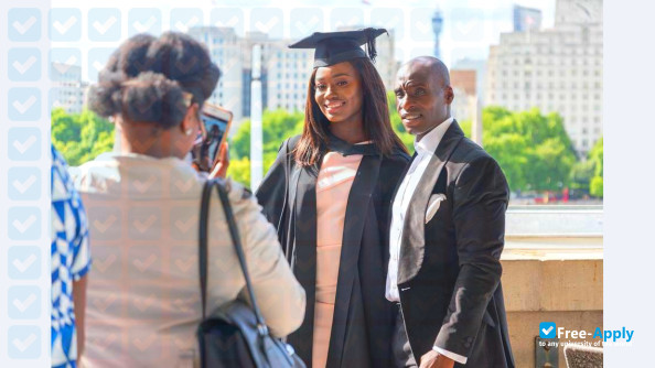 Photo de l’Roehampton University #4