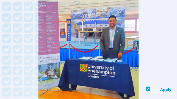Photo de l’Roehampton University #5