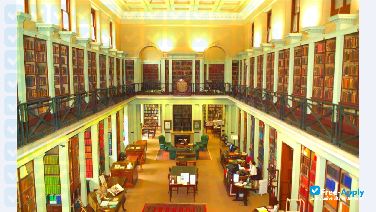 Foto de la Royal College of Surgeons of England #1