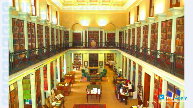 Royal College of Surgeons of England photo #7