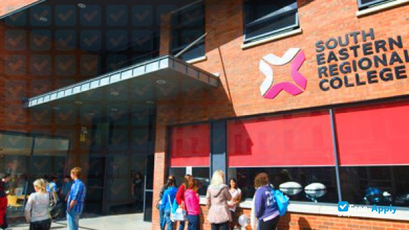 Foto de la South Eastern Regional College #7