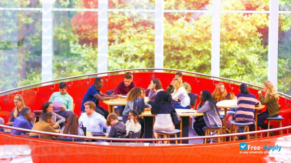 Southampton Solent University photo #2