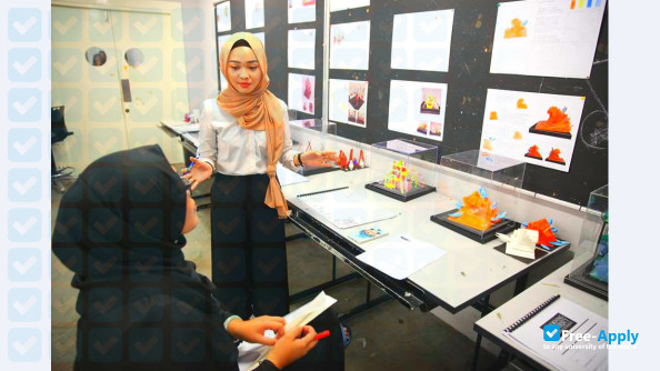 Foto de la Limkokwing University of Creative Technology #3