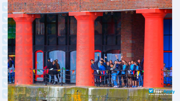 Liverpool John Moores University photo #12
