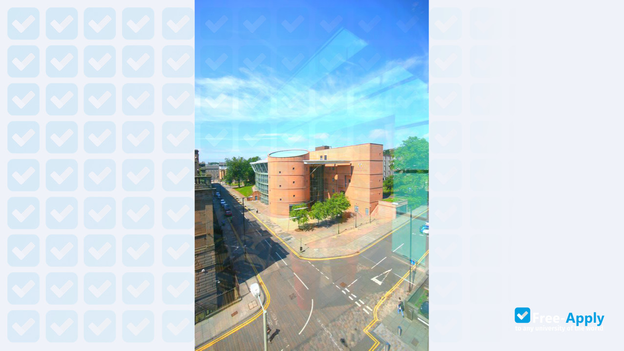 Abertay University photo #9