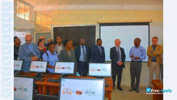 Foto de la Mzumbe University #8