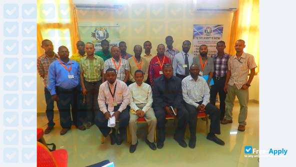 Photo de l’State University of Zanzibar #10