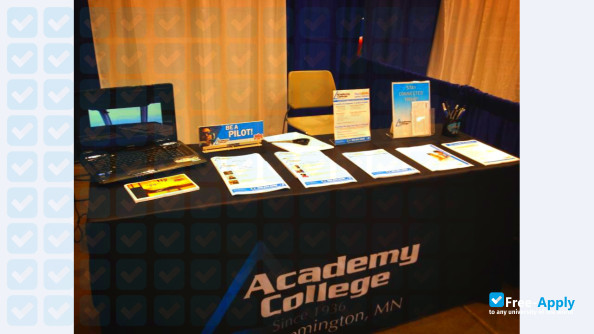 Academy College фотография №3