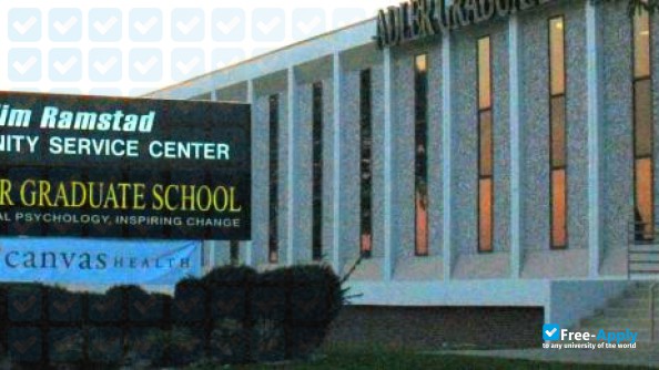 Foto de la Adler Graduate School #5