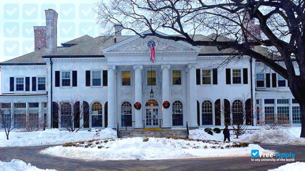 Foto de la Albertus Magnus College #10
