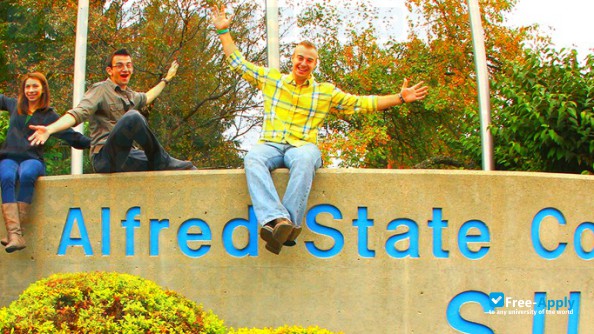 Alfred State College photo #1