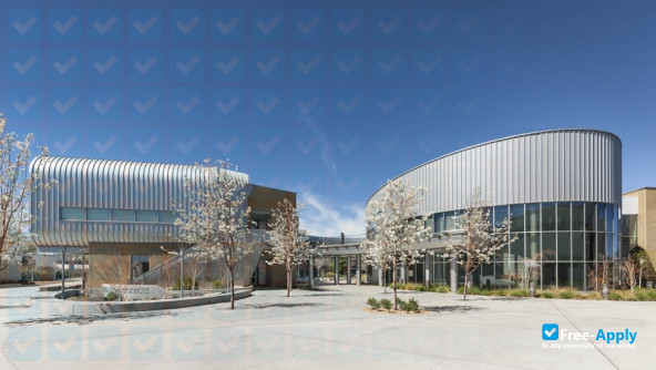 Antelope Valley College photo #3