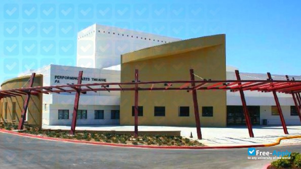 Antelope Valley College photo #8