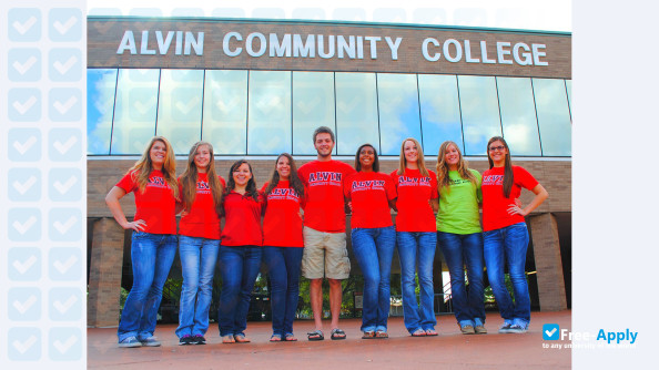 Alvin Community College photo #3