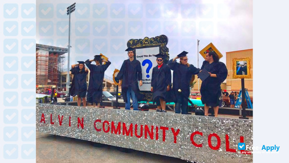 Alvin Community College photo #10