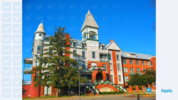 Foto de la Andrew College #2